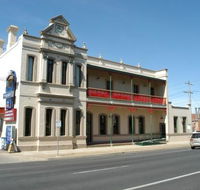 Mitchell River Tavern - Restaurant Canberra