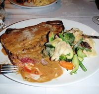 Pentagon Restaurant - Restaurant Canberra