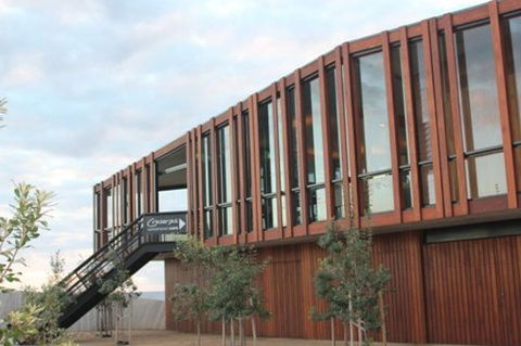 Crackerjack Beachfront - Restaurant Canberra 0