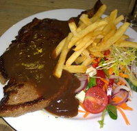 Dooen Hotel - Restaurant Canberra