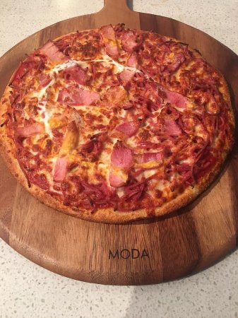 Sopranos Pizza Bars - Restaurant Canberra 0