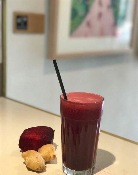 Explorers Restaurant - Restaurant Canberra 1