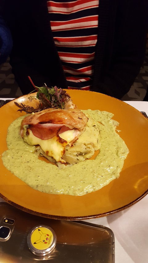 The Woodville Hotel - Restaurant Canberra 4