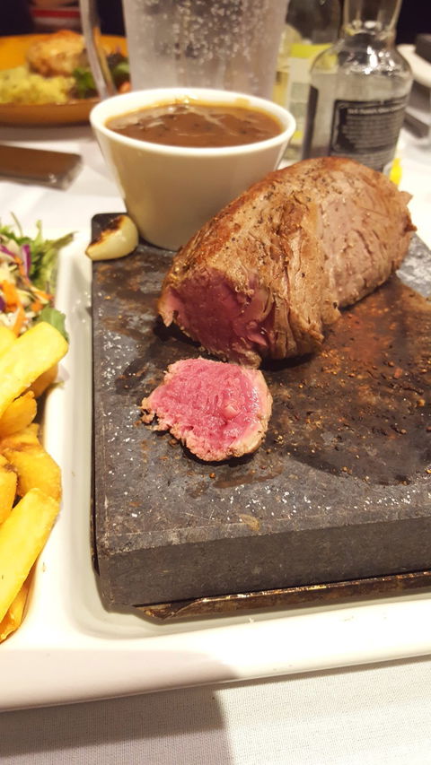 The Woodville Hotel - Restaurant Canberra 7