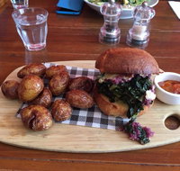 Huski Cafe - Restaurant Canberra