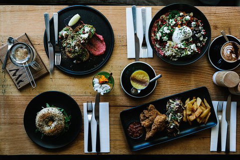 Mr. Macedon - Restaurant Canberra 0