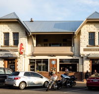 Yarragon Hotel - Restaurant Canberra