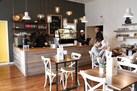 Back Creek Cafe - Restaurant Canberra 0