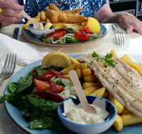 Blue Bee Cafe - Restaurant Canberra