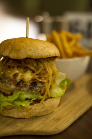 Bonnie Doon Hotel - Bistro Bar Bonnie Doon