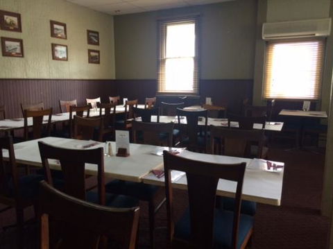 Garfield Hotel - Restaurant Canberra 0