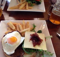 Glenrowan Hotel - Restaurant Canberra
