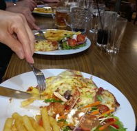 Ky West Hotel - Restaurant Canberra