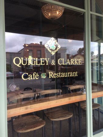 Clunes VIC Restaurant Canberra