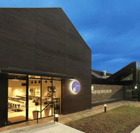 Radius Bar and Grill - Restaurant Canberra