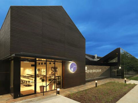 Radius Bar And Grill - Restaurant Canberra 0