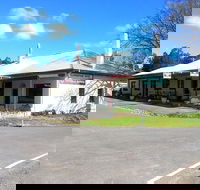 The Elphinstone Hotel - Restaurant Canberra