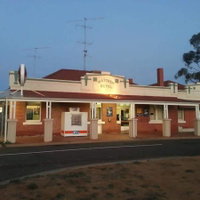 Watchem Hotel