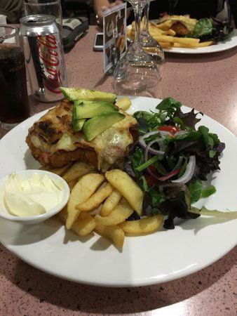 Pier Port Hotel Waterfront Restaurant  Bar Port Welshpool