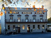 Smythesdale Takeaway and Smythesdale Restaurant Canberra Restaurant Canberra
