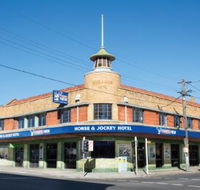 Horse and Jockey Hotel - Restaurant Canberra