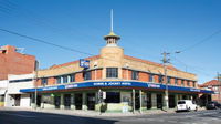Horse and Jockey Hotel