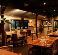 Sesames on the Lake - Restaurant Canberra