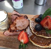 Cafe Manuela - Restaurant Canberra