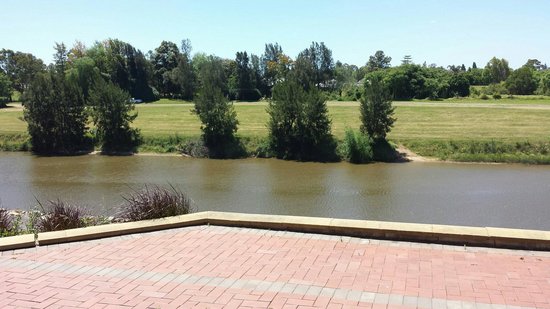 Maitland NSW Restaurant Canberra