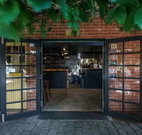Vine And Tap - Restaurant Canberra