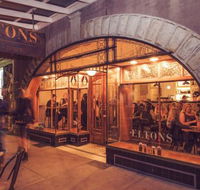 Eltons Eating  Drinking - Restaurant Canberra