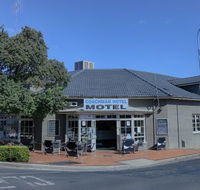Coachman Hotel Motel - Restaurant Canberra