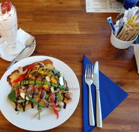 Brownie's On Budgewoi - Restaurant Canberra