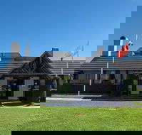 New England Motor Lodge - Restaurant Canberra