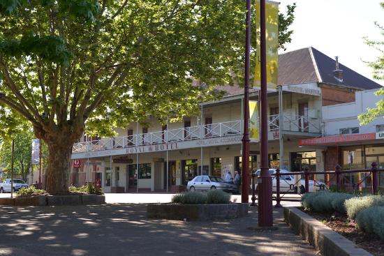 North West NSW Restaurant Canberra