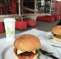 4 Bears Cafe - Restaurant Canberra