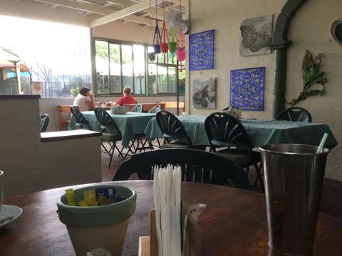 A Touch Of Country - Restaurant Canberra 0