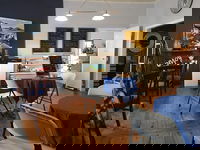 Jayes Gallery and Cafe