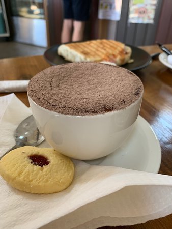 Mad Meerkat Coffee - Restaurant Canberra 0