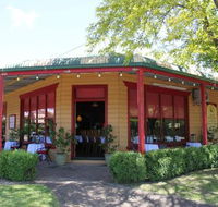 Pizza's In The Mist - Restaurant Canberra