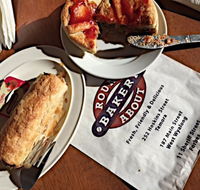 Round about Bakery - Restaurant Canberra