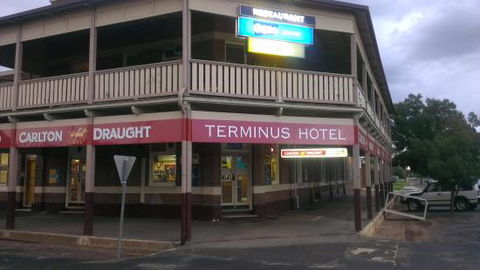 Terminus Hotel Temora - Restaurant Canberra 0