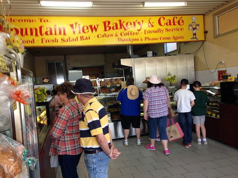 Mountain View Bakery - Restaurant Canberra 0