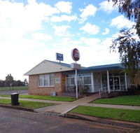 Goolgowi Ex- Servicemen's Memorial Club - Restaurant Canberra