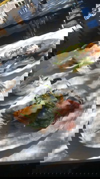 Eagle Heights Takeaway and Eagle Heights Restaurant Canberra Restaurant Canberra