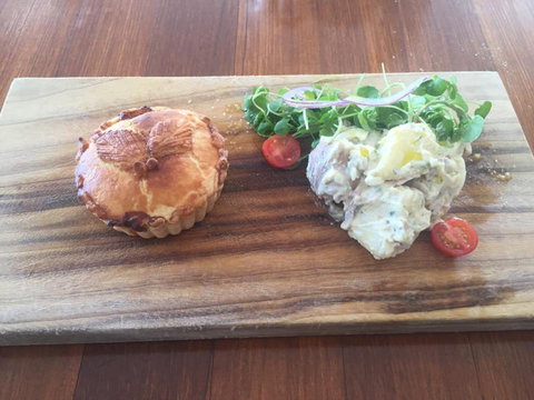 Raw Grocer - Restaurant Canberra 0