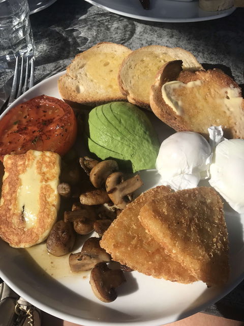 The Noosa Nosherie - Restaurant Canberra 0