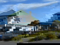 Deloraine Takeaway and Deloraine Restaurant Canberra Restaurant Canberra