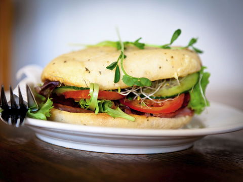 Deloraine Deli - Restaurant Canberra 1