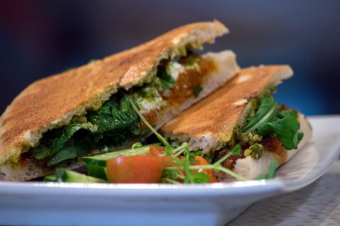Food Angel Cafe - Restaurant Canberra 0